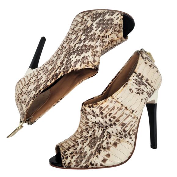 L.A.M.B Size 6.5 Leather Ankle Booties Snakeskin Animal Print Peep Toe Cream - Picture 1 of 14